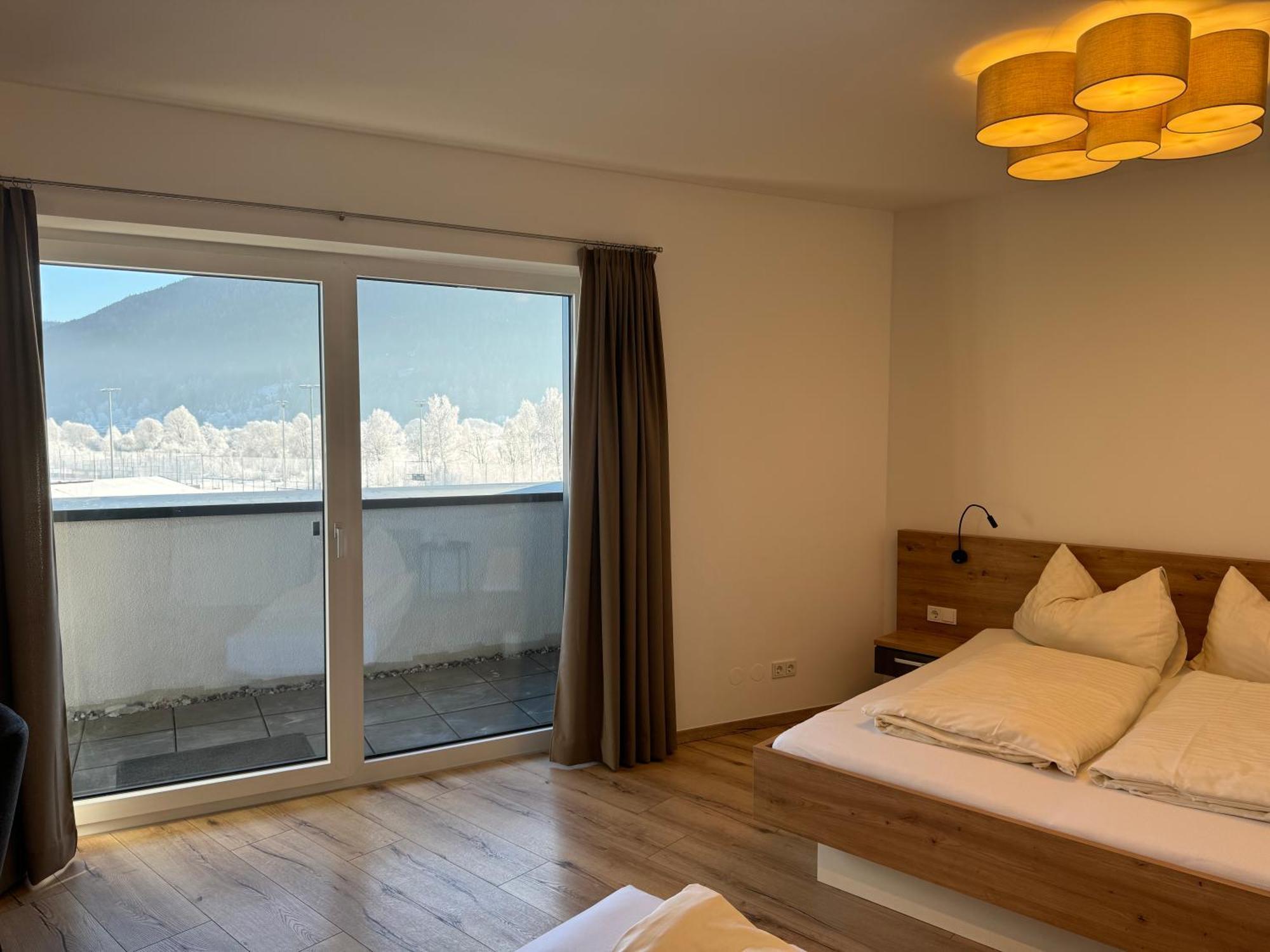 Lungau Living Appartements - Penthouse Санкт-Михель  Экстерьер фото