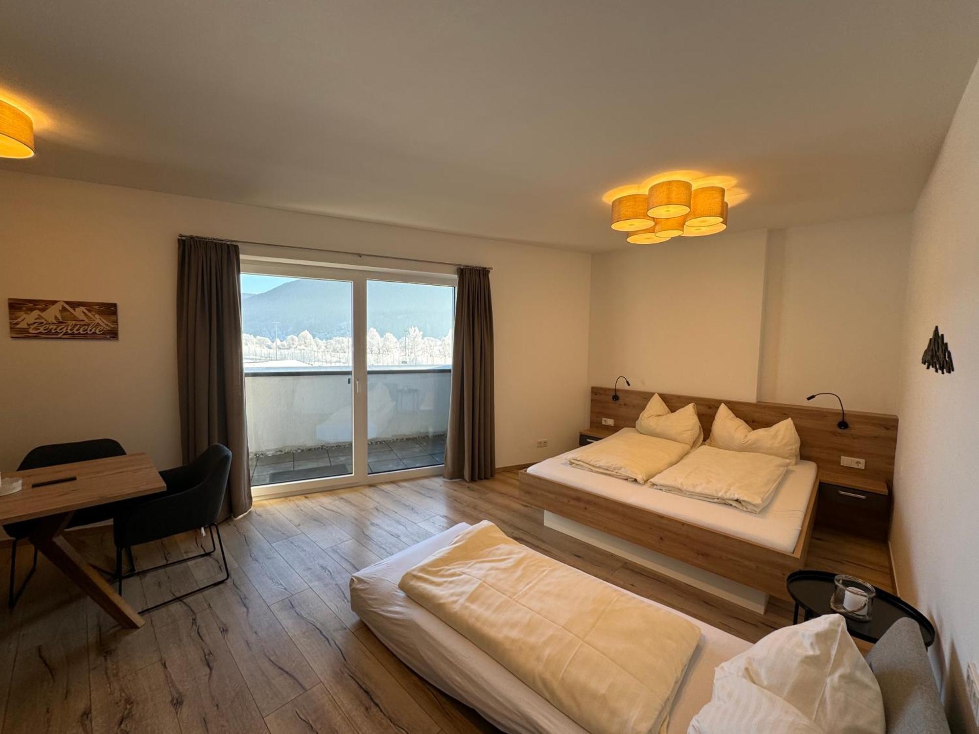 Lungau Living Appartements - Penthouse Санкт-Михель  Экстерьер фото